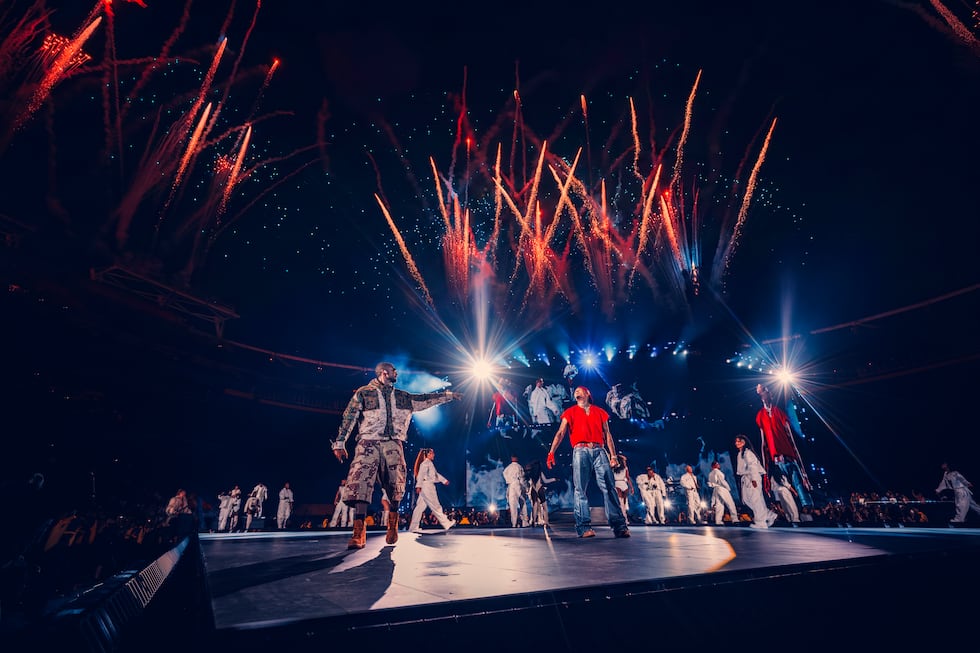 Chris Brown and Usher at "The R&B Tour." The duo is headed to Cincinnati this fall.
