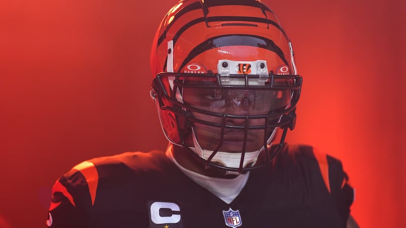 Cincinnati Bengals offensive tackle Orlando Brown Jr. waits to be introduce before the first...