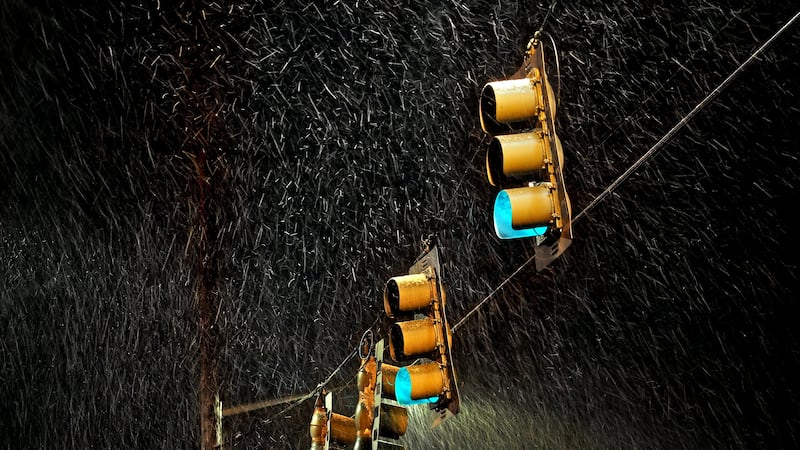Heavy rain and isolated storms will impact your morning commute Thursday.