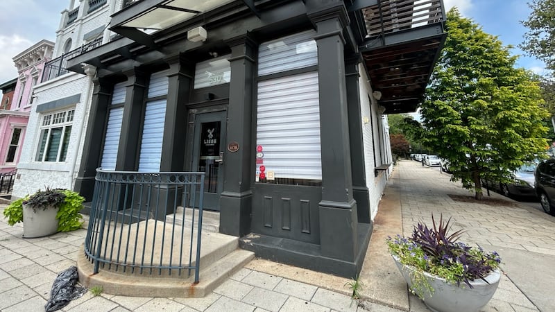 Lisse Steakhuis had its final service Friday after serving Covington for 10 years.
