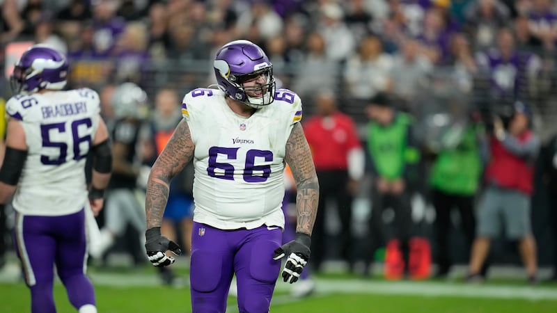 Minnesota Vikings guard Dalton Risner (66) plays against the Las Vegas Raiders during an NFL...