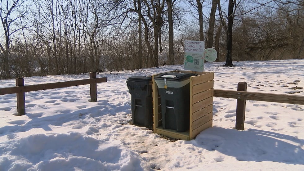 Queen City Commons is a Cincinnati food scrap collection service.