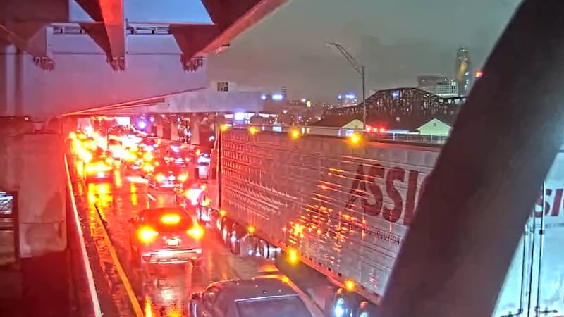 A crash just after 5 a.m.Friday blocks all lanes of northbound Interstate 75 near the Brent...