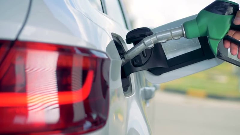 How to spend less on gas as prices climb this summer